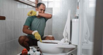 Come si mandano via quelle orribili macchie gialle dal WC? Questo metodo è eccezionale