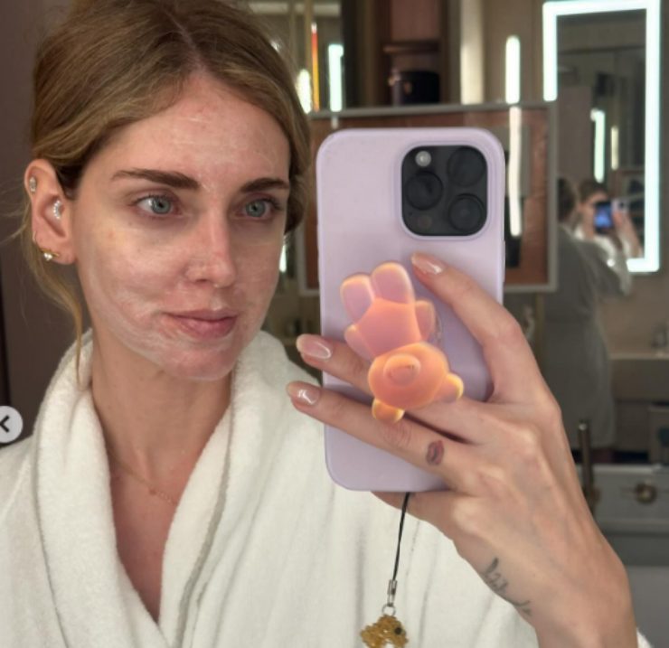 Chiara Ferragni selfie senza trucco