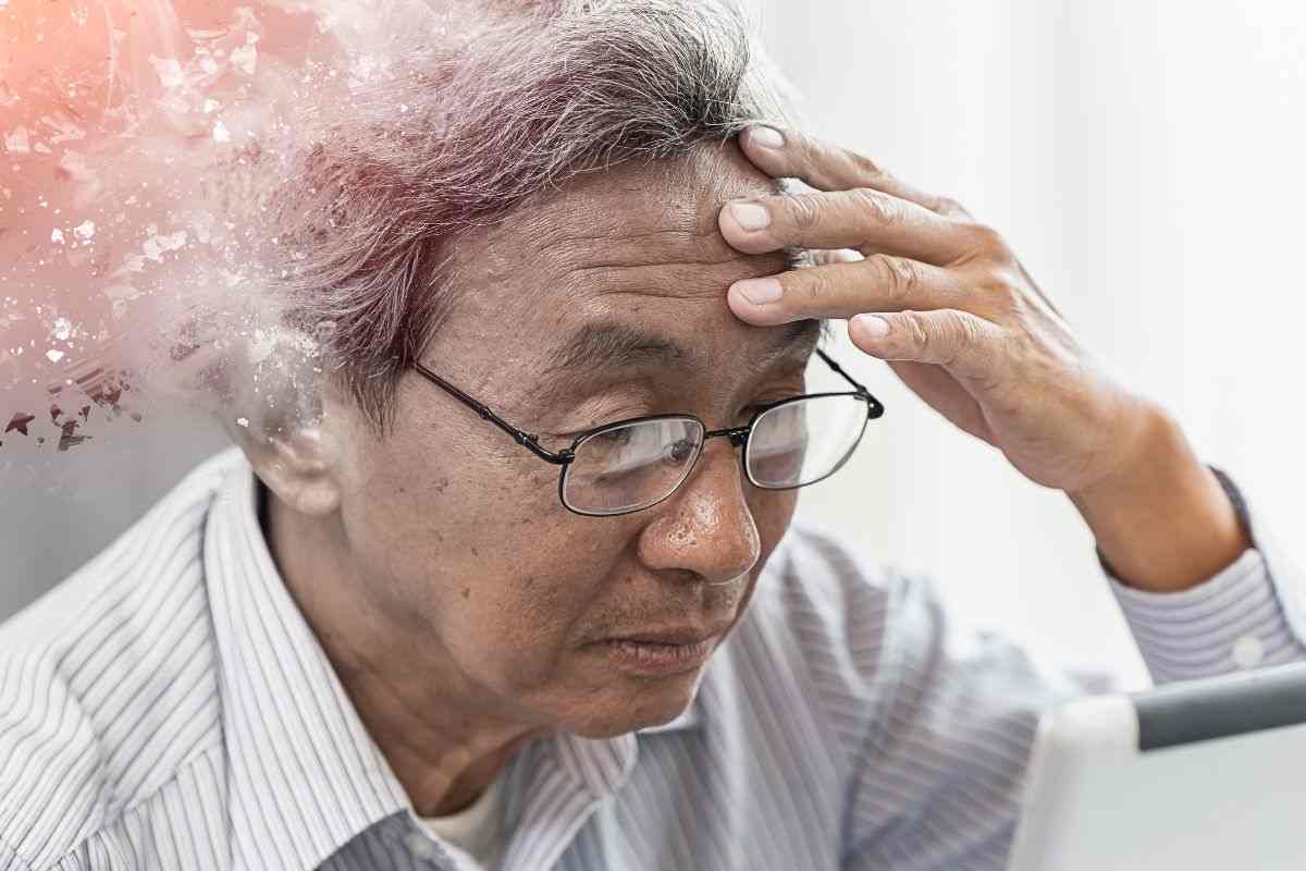 Alzheimer, i primi sintomi che devono destare preoccupazione: questi comportamenti sono tipici dell'insorgenza della malattia