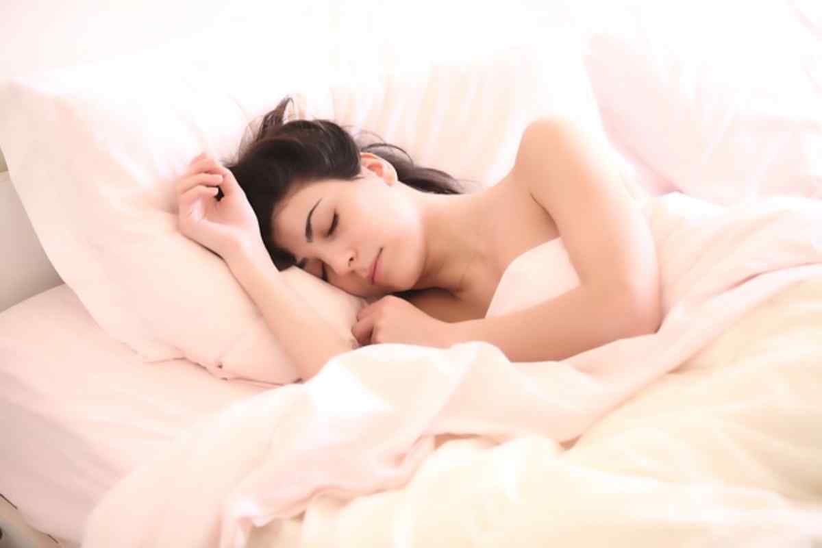 melatonina i rimedi per dormire cibi e consigli